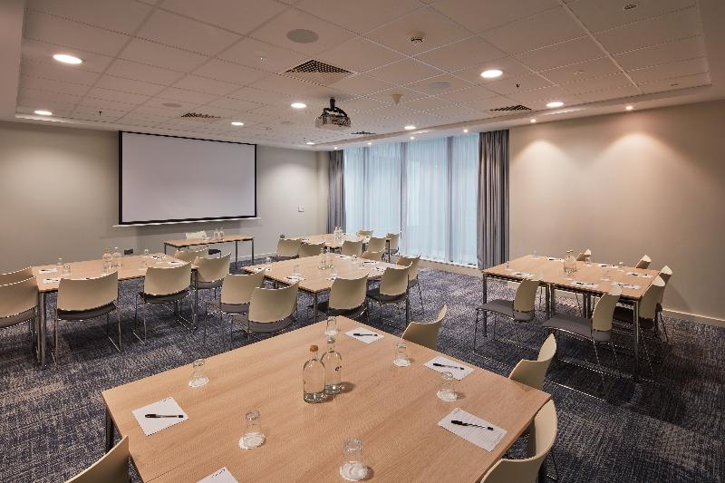 Отель Marlin Waterloo