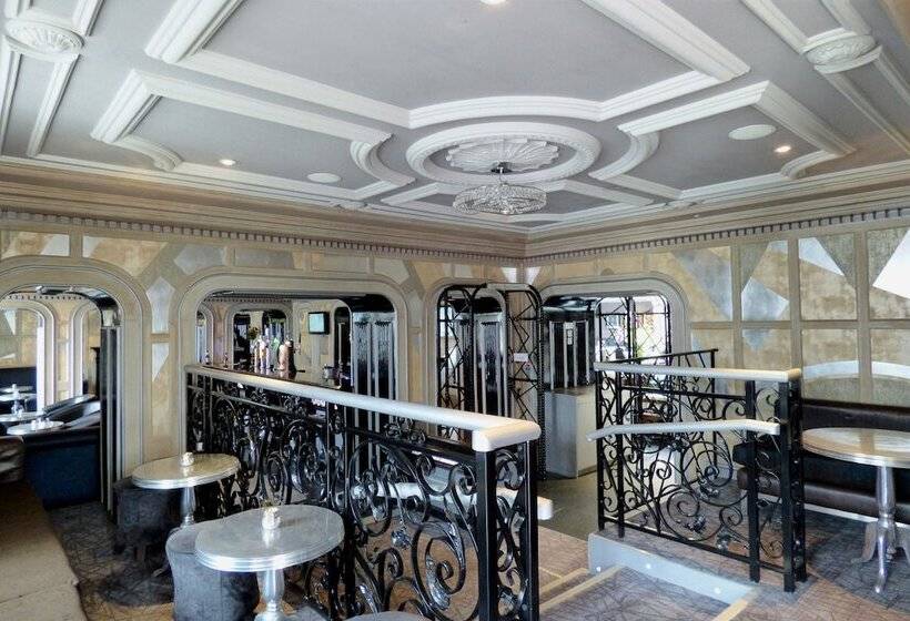 酒店 Me & Mrs Jones