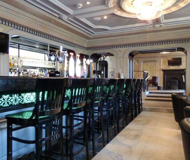 酒店 Me & Mrs Jones