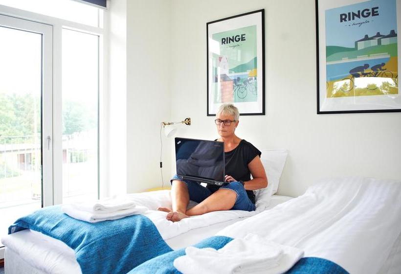 בית מלון כפרי Midtfyns Ferieby