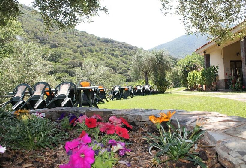 فندق Ostello Su Mannau