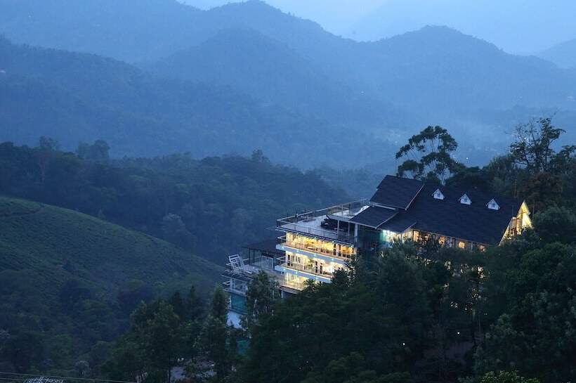 هتل Parakkat Nature Resort