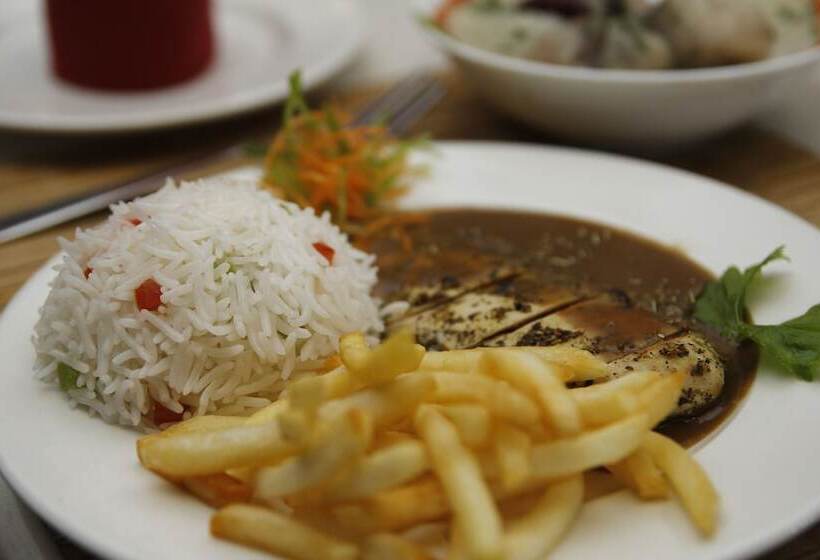 هتل Parakkat Nature Resort