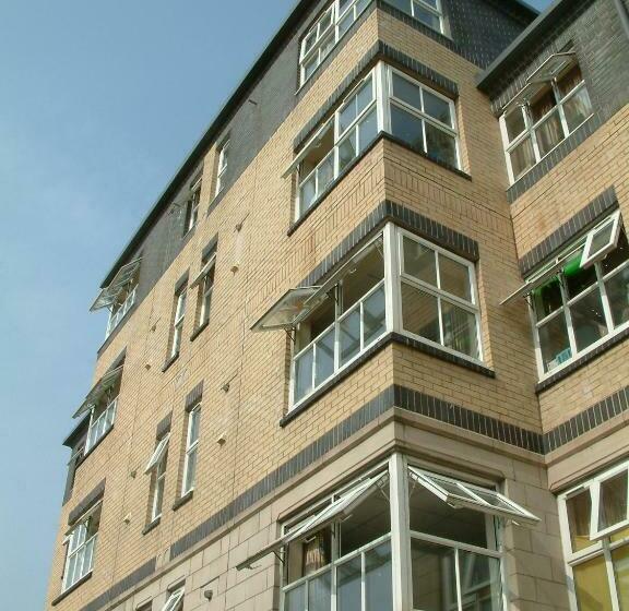 Отель Phoenix Halls