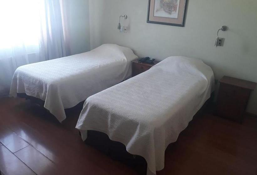 فندق Quinchamali