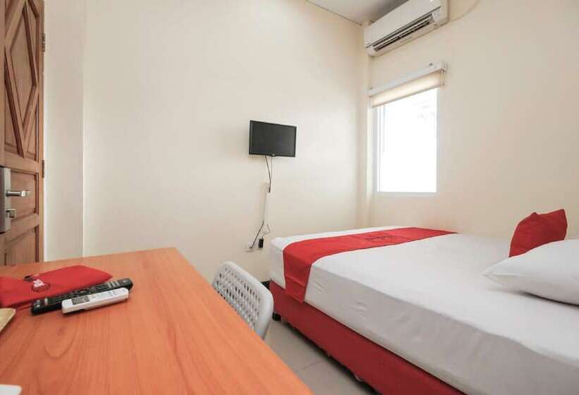 호텔 Reddoorz Plus @ Jalan Pemuda Jakarta