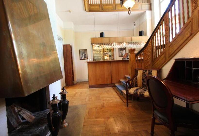 فندق Sauntehus Castle