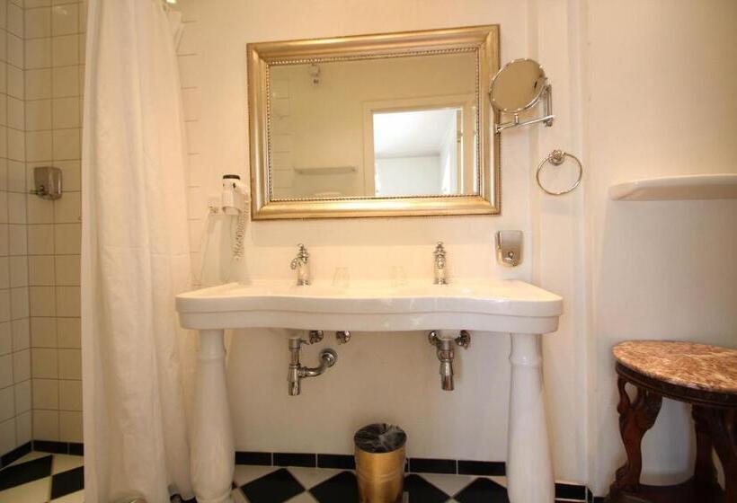 בית מלון כפרי Sauntehus Castle