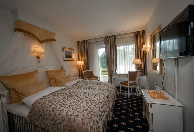 فندق Sauntehus Castle