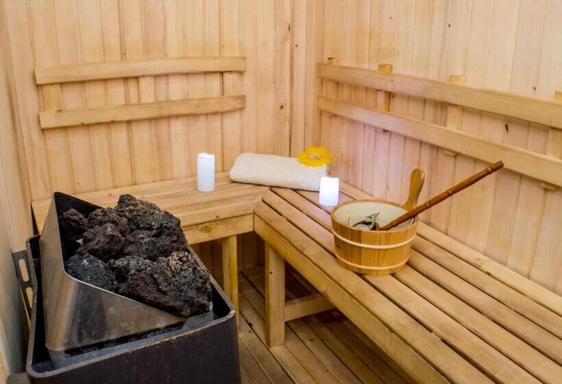 Отель & Spa Las Taguas