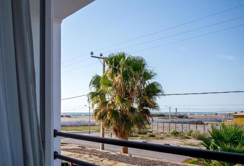 Отель & Spa Las Taguas