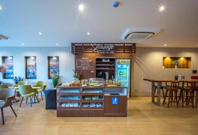 호텔 The Three Hat Yai