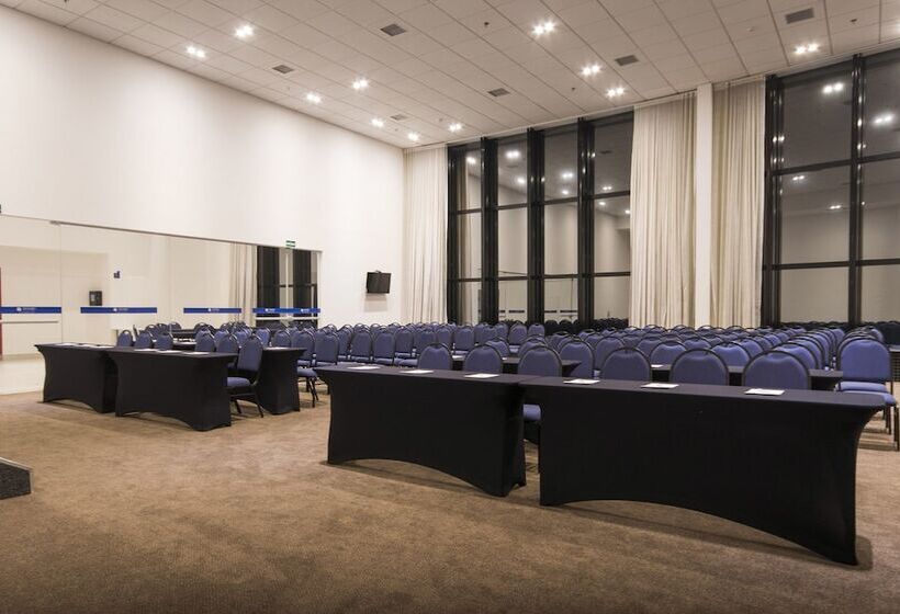 ホテル Transamerica Executive Taboao Morumbi