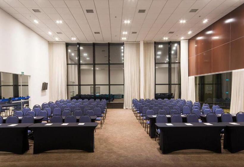 ホテル Transamerica Executive Taboao Morumbi