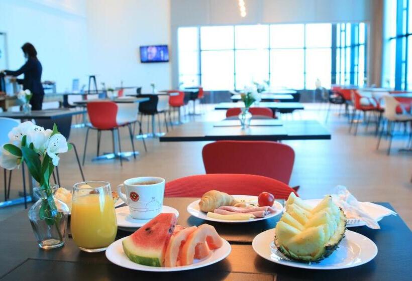 ホテル Transamerica Executive Taboao Morumbi