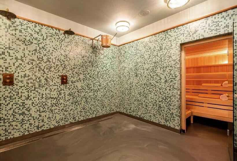 فندق The July   Twenty Eight