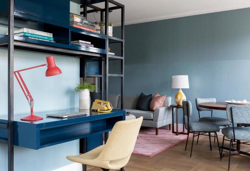 فندق The July   Twenty Eight