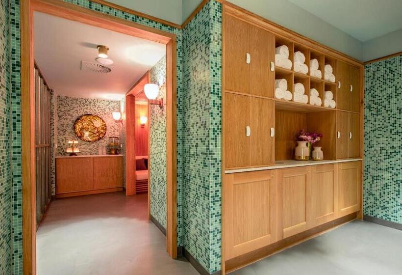 فندق The July   Twenty Eight