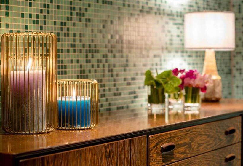 فندق The July   Twenty Eight