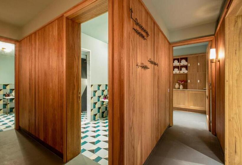 فندق The July   Twenty Eight