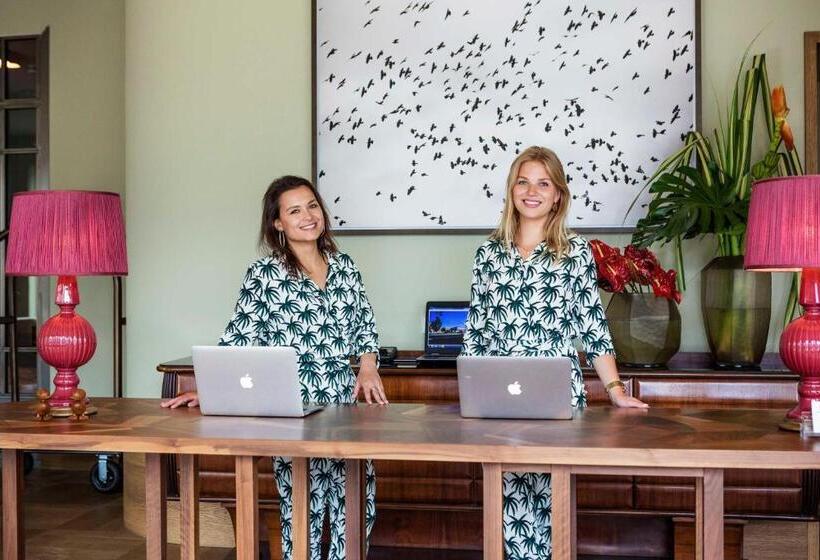 فندق The July   Twenty Eight