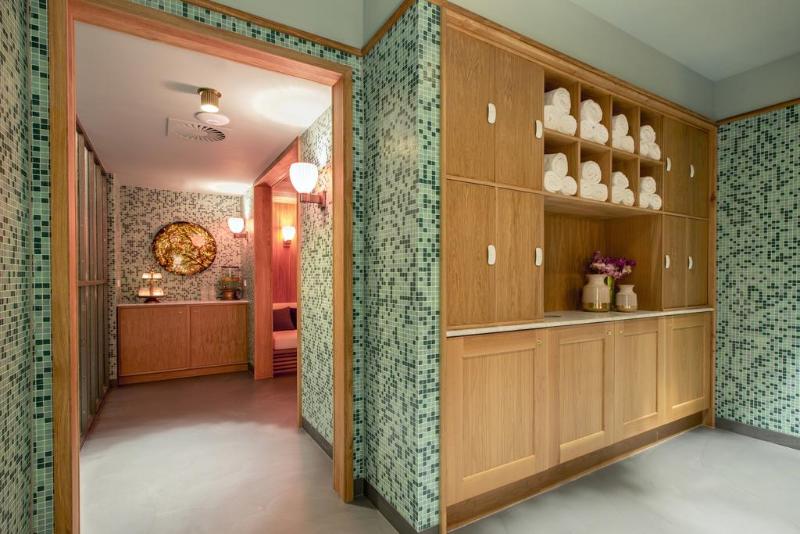 فندق The July   Twenty Eight