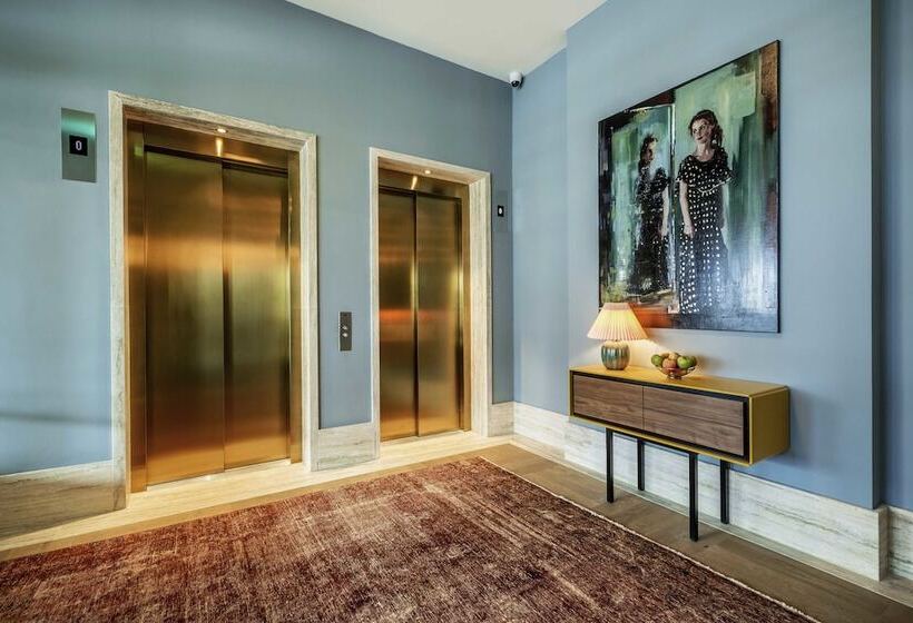 فندق The July   Twenty Eight