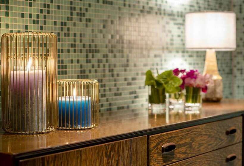 فندق The July   Twenty Eight