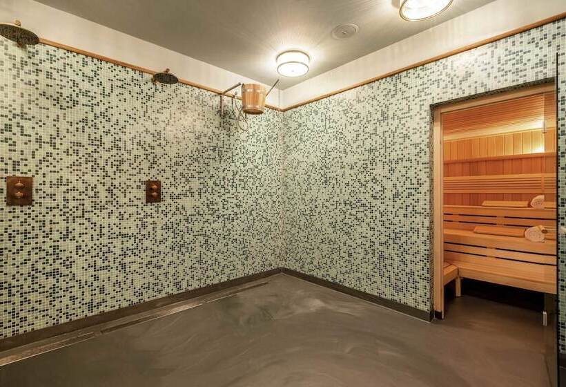 فندق The July   Twenty Eight