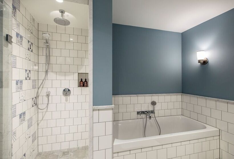 فندق The July   Twenty Eight