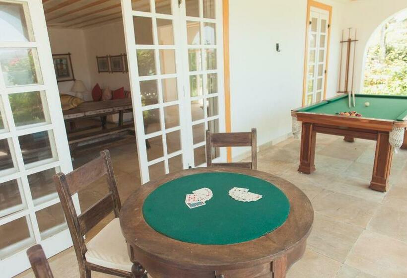 هتل Villa Raphael