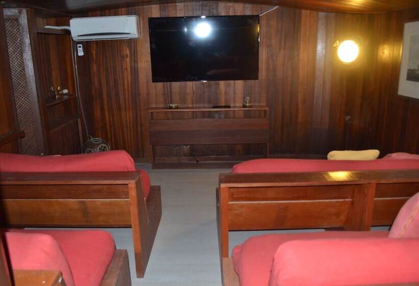 هتل Villa Raphael