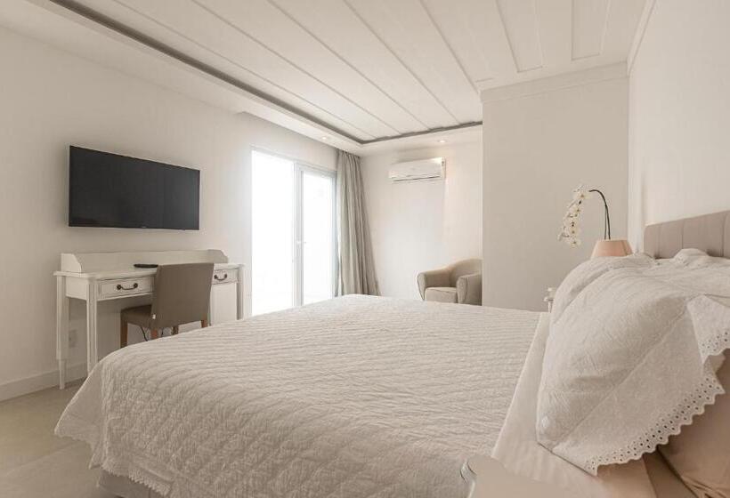 هتل Villa Raphael