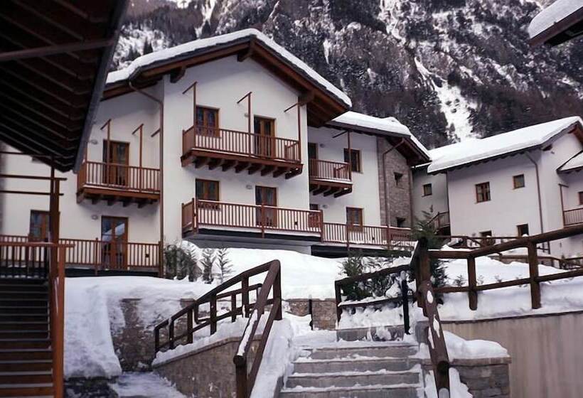 فندق Villaggio Delle Alpi