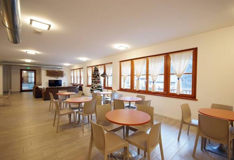 فندق Villaggio Delle Alpi