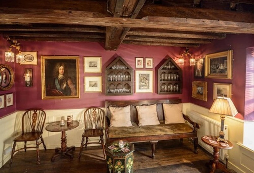 בית מלון כפרי Ye Spotted Dogge