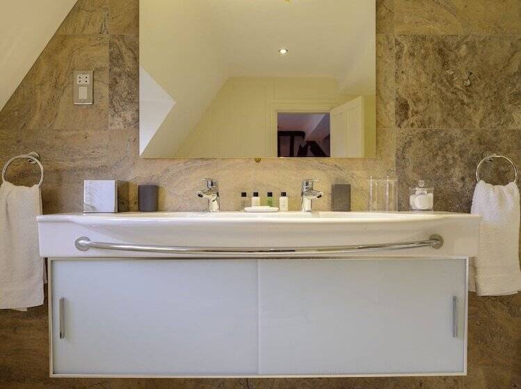 בית מלון כפרי Ye Spotted Dogge