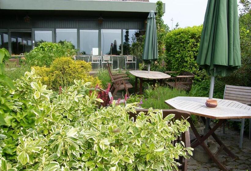 Klintholm B & B Bistro