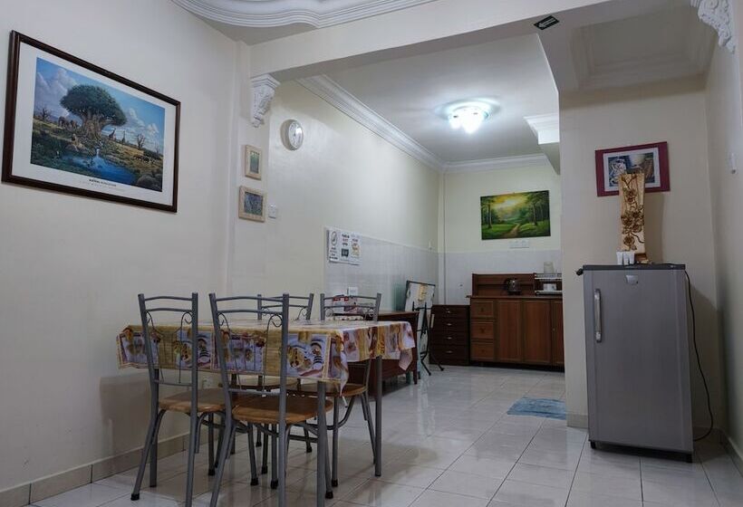 Kpw At Royal Lily Apartment