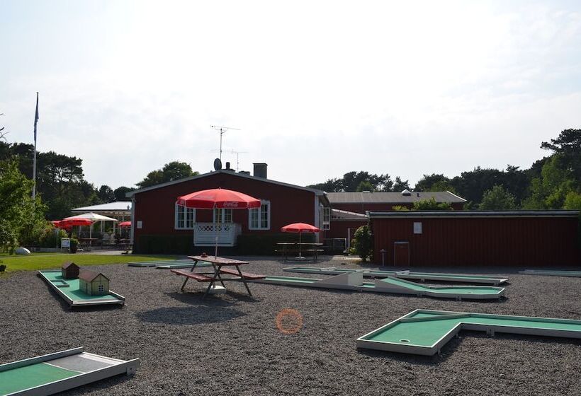 Rønne Vandrerhjem   Hostel