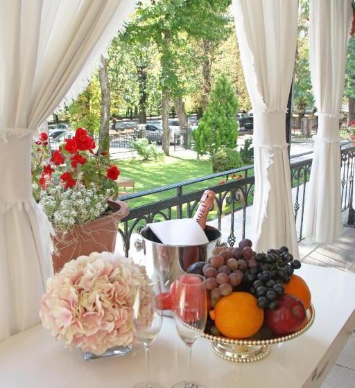 هتل Pansionat Rodina