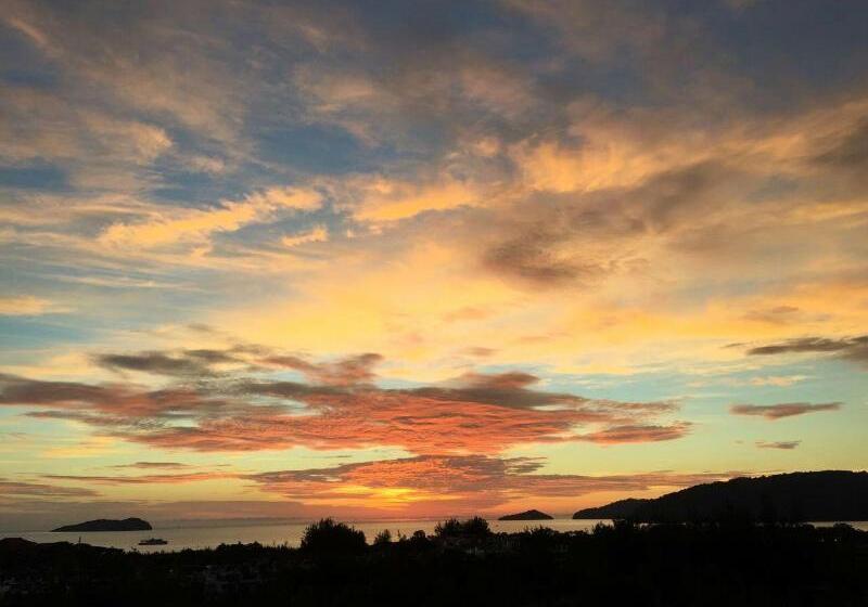 Sunset Seaview Vacation Condos City Centre @ Imago Shopping Mall