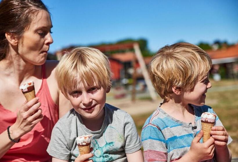 Svaneke Vandrerhjem   Hostel