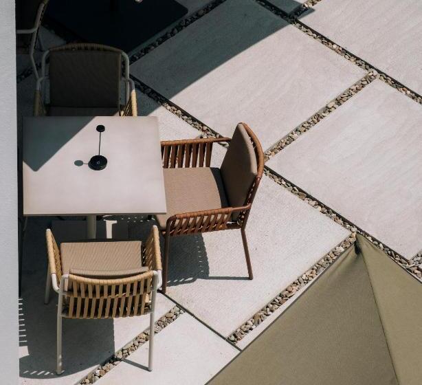 فندق Rhin Garden