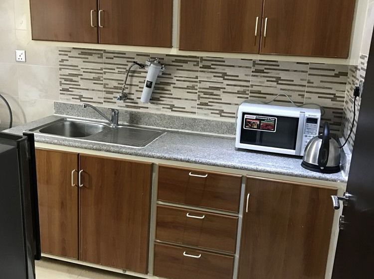 Al Muhanna Plaza Salmiya Old Souk