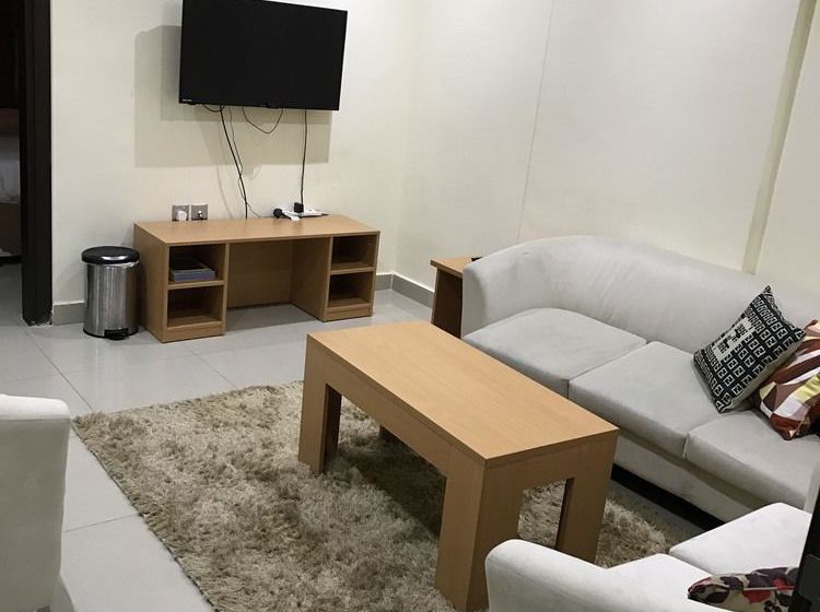 Al Muhanna Plaza Salmiya Old Souk