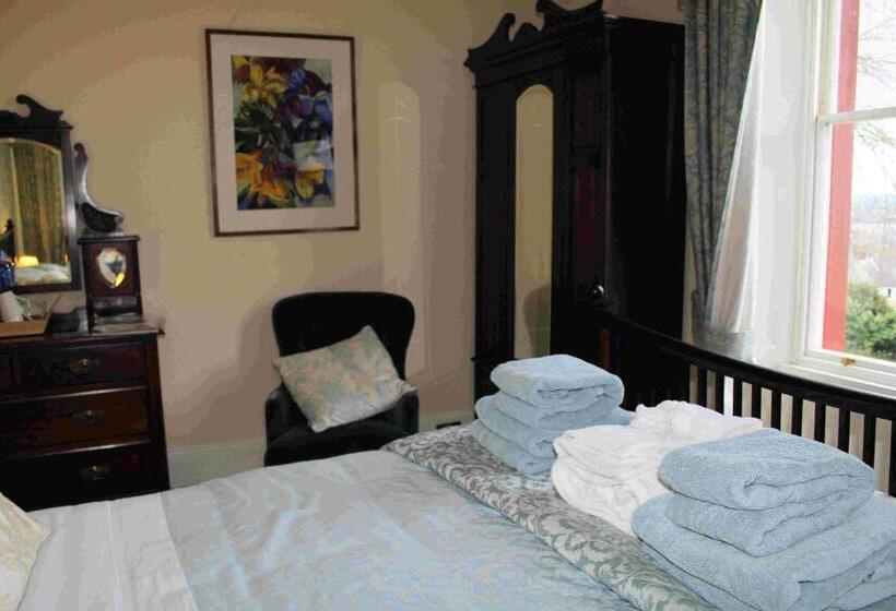 민박 Bank House B And B