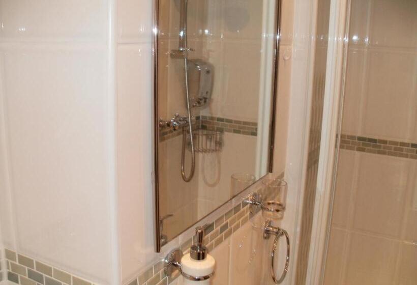 Bed and Breakfast Chiverton House Guest Accommodation