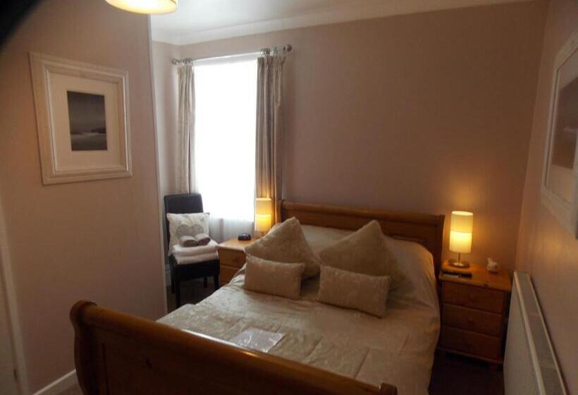 Bed and Breakfast Chiverton House Guest Accommodation