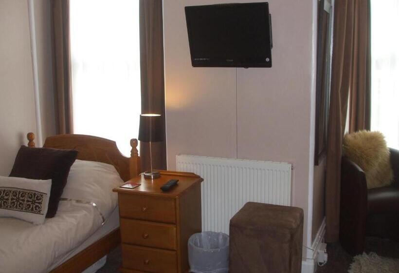 Bed and Breakfast Chiverton House Guest Accommodation